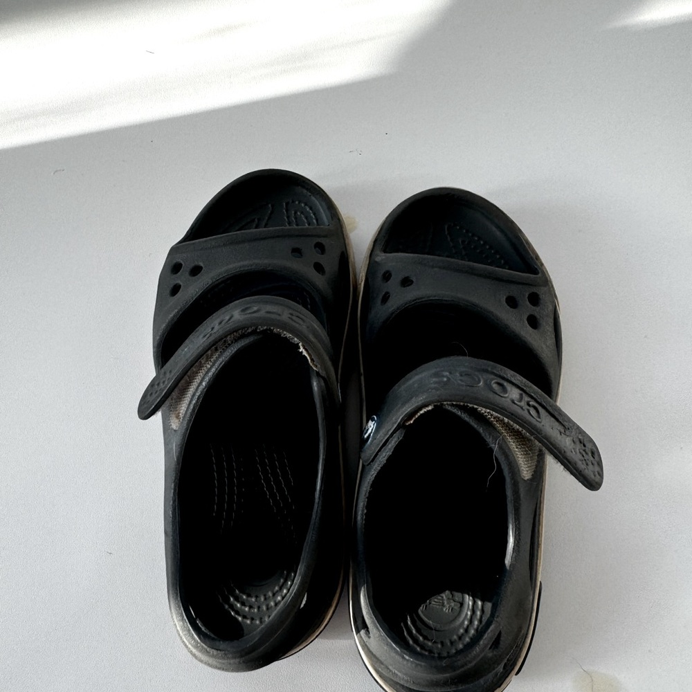 Crocs gray toddler size 10